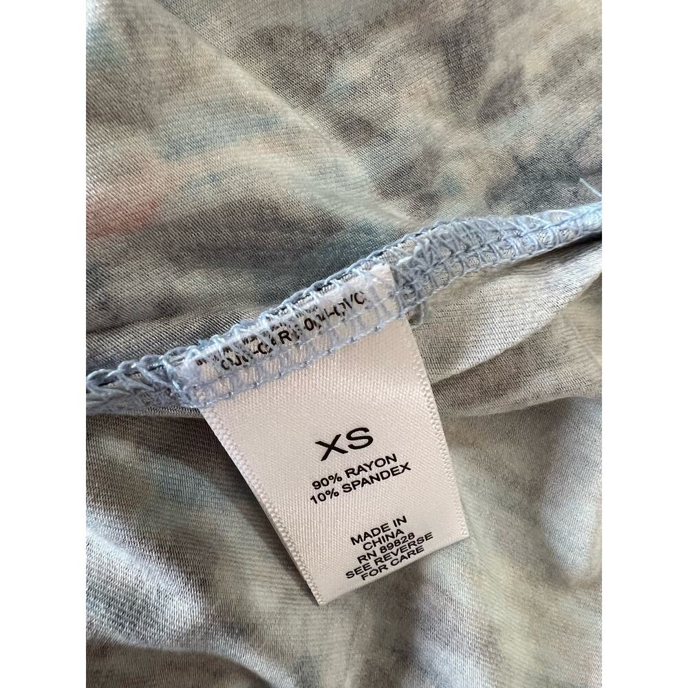 LOGO by Lori Goldstein Rayon 230 Animal Print Top BLUE DEPTHS NWOT SIZE XS - Picture 6 of 8